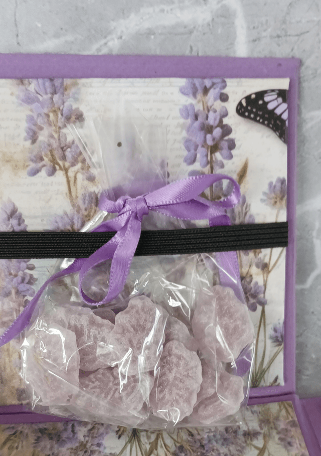 Coffret Cadeau Lavande. Fait Main et Artisanat de Provence. Effet surprise